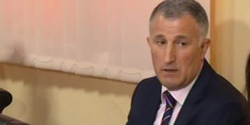 Sahit Dollapi, “dora” e Berishës që po seleksionon kandidaturat; “plaku i SHQUP” nuk ka besim tek Luli, Genci e Besniku