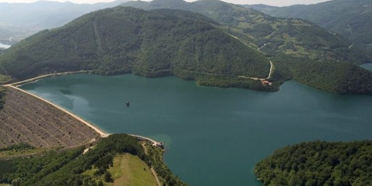 Beteja Kosovë-Serbi: Pse është i rëndësishëm liqeni i Ujmanit?