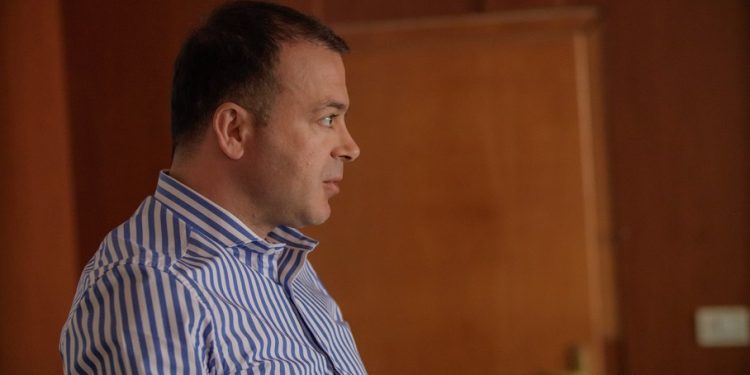 Prokuroria e Tiranës pushon hetimin ndaj Valdrin Pjetrit: Dënimi nuk duhet të përmendet në të ardhmen?!