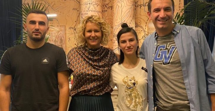 Populizmi patetik me fëmijët e v.iktimave të 21 Janarit, u jep zë “hjeksave” të bërtasin… drejtësi!