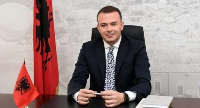 “Më thanë mos trego dënimin”! Shpëton Valdrin Pjetri: Dosja e Italisë mbyll hetimet në Shqipëri, ia ‘hedh’ pa asnjë pasojë juridike