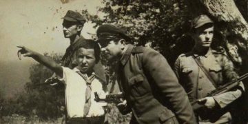 Spiunimi si ves dhe denoncimi si detyrë