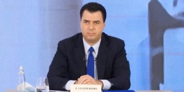 “6 në 4 biznese s’nxjerrin më fitim”, Basha: Lapsuset e mia nuk i kushtojnë asnjë qindarkë shqiptarëve, herë tjetër kur të bëj do ta nxjerr unë i pari