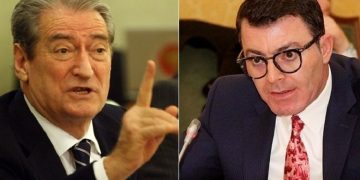 Blofi i “Salo dixhitalit” me deputetin Alket Hyseni për ndërtimet në Ksamil