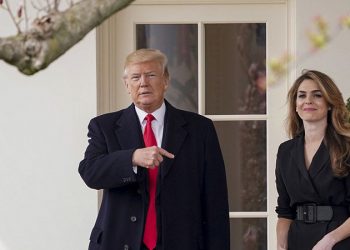 Këshilltarja pozitive me Covid-19, karantinohet Donald Trump