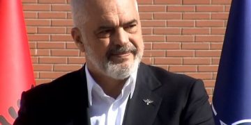 Rama publikon videon dhe thumbon kritikët: Me këto pamje ju uroj një të dielë të bukur!