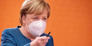 Gjermania kufizime drastike prej COVID-19/ DW zbulon planin e kancelares Merkel: Biznesi i vogël do marrë 75% të xhiros së humbur, do ndalohen…