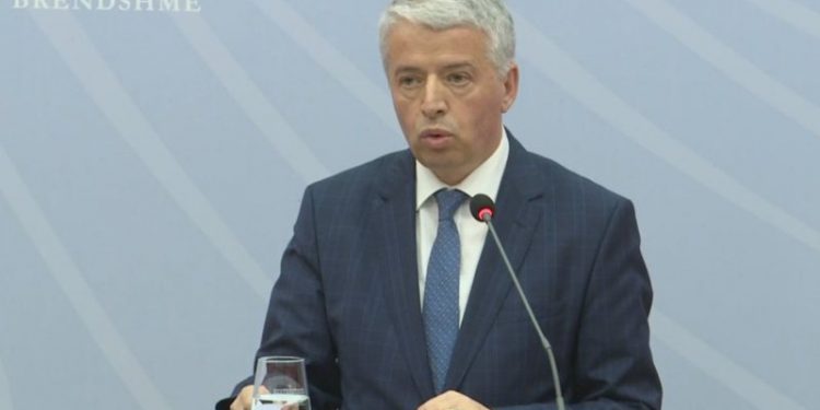 Sandër Lleshaj i jep përgjigjen e fortë PD-së: Injoranca nuk është alibi! Vendosja e adresave nuk e ndryshon vendbanimin