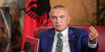 Meta e humbet fare, ngjall sërish të vdekurit dhe sulmon të atin e Ramës, godet Yuri Kim dhe flet për luftë me mazhorancën