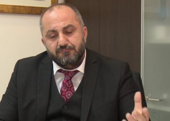 Avokati Romeo Kara: Ja neni që mund të fundosë Berishën! Ndodhet në një kurth ligjor dhe nuk shpëton dot, dosja “Hajdari” e ka trembur shumë