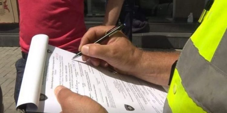 Hyn në fuqi akti normativ, falen të gjitha gjobat gjatë izolimit dhe zhbllokohen makinat, ja procedurat e plota