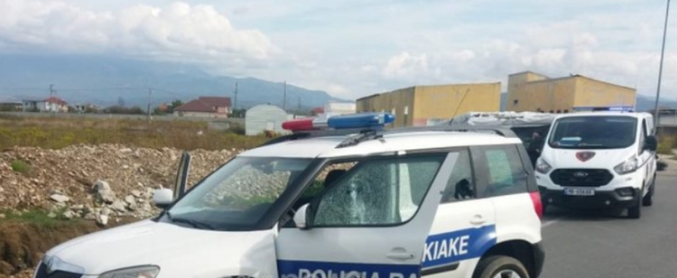 T.ronditet Shkodra! Atentat ndaj Shefit të Policisë Bashkiake të Malësisë së Madhe: Mbetet i p.lagosur sëbashku me babain e tij