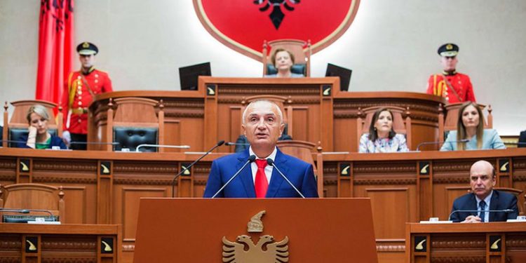 PS të enjten mbyll ligjin për izolimin e presidentit, Meta shton sulmet dhe kërcënimet ndaj qeverisë dhe kryeministrit