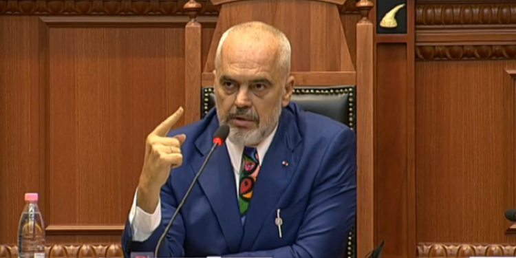 Nuk ndalet lufta Qeveri-Presidencë, socialistët thirrje prokurorisë nga salla e Parlamentit që të vihet në lëvizje për sjelljet e Metës