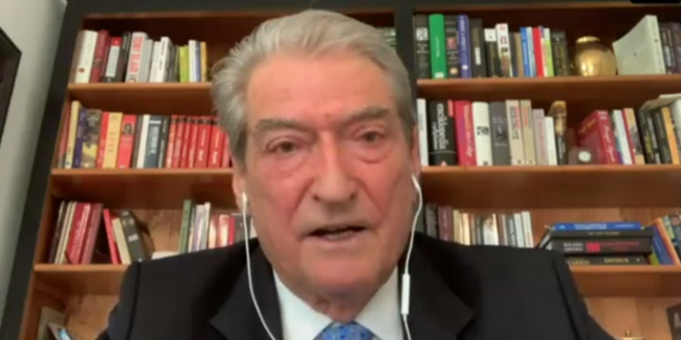 Në panik nga drejtësia e re, Sali Berisha sulmon reformën dhe ndërkombëtarët, nxjerr prapaskenat e forta: SPAK ka liruar…