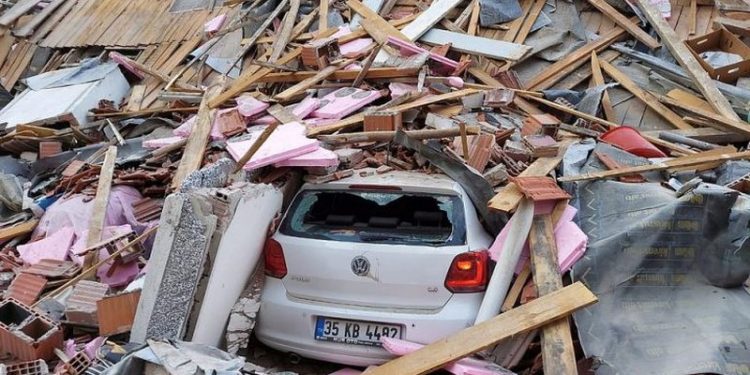 VIDEO/ Pamje të tmerrshme me dron, shikoni si është transformuar Izmiri pas tërmetit tragjik