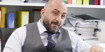 “Jam nga Skrapari”! Juristi Romeo Kara bën reagimin e fortë: Ja çfarë fshihet pas frazës që Ilir Meta e përdor shpesh! Edhe pse president, këtë gjë e ka të pamundur!