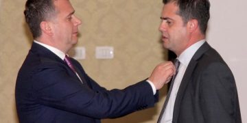 Basha në panik për kandidatët e Durrësit. Demokratët e Kënetës tentojnë të rrahin Oerd Bylykbashin. Xhaferraj qetëson gjakrat: Ju e dini që nuk ju tradhëtoj kurrë