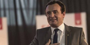 Albin Kurti del hapur kundër Trump-it: Shqiptarët të votojnë Joe Biden për president