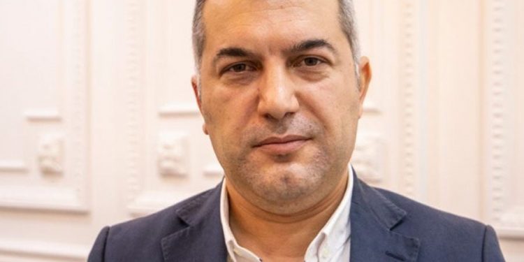 Mjeku i drejton pyetjen Skënder Brataj: Pse një çiklist nuk detyrohet të mbaj maskën dhe një këmbësor po