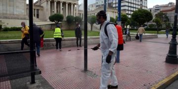 Konfirmohen 280 raste të reja me koronavirus në Greqi, 13 vdekje në 24 orët e fundit