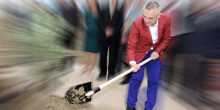 “Situata pritet të përkeqësohet drejt një katastrofe”! Ilir Meta “rëndë”, përhap panik dhe dërgon letra aty ku nuk e pyet askush vetëm për të quajtur Ramën…kryeministër ende në detyrë