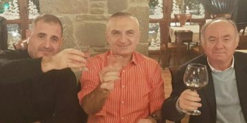 “Solidariteti mes gazetarëve është marë peng nga ata që i kontrollojnë”