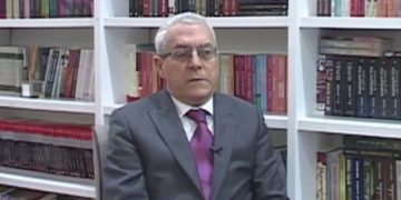 Në Hagë po shkohet për të ndryshuar aktet dhe traktatet juridike ndërkombëtare që kanë vulosur në 1913, 1925 e 1926 kufijtë e Shqipërisë!