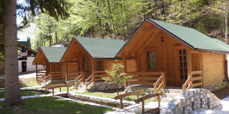 Rama tregon fundjavën në Valbonë me Zahon dhe Lindën: Të gjithë po kthejnë sytë me dëshirën për ta zbuluar këtë thesar mahnitës të Shqipërisë