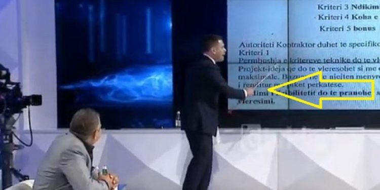 Debati i Fevziut me Ahmetaj në ekran, moderatori se lë ministrin të ulet: Mos ma merr shkopin