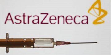”AstraZeneca” drejt hedhjes në treg të vaksinës kundër Covid-19