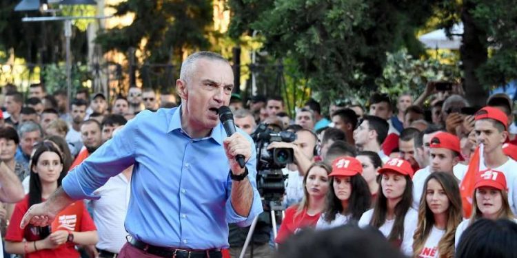 Partitë si LSI krijojnë modelin e partisë klienteliste në politikë: Zhduken pasi u mbarojnë burimet financiare dhe ofertat për vende punë