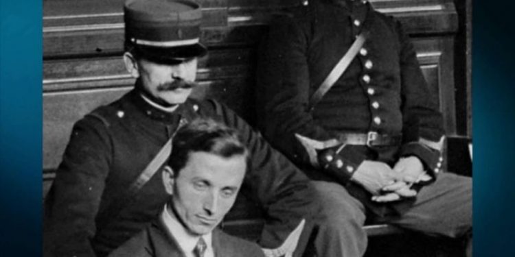 Parid Turdiu: Avni Rustemit i ra letër me vrimë për të “hequr qafe” Esat Pash Toptanin