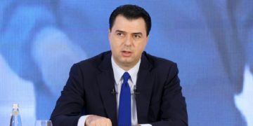 Basha ngre tonet: Plani jonë me 5 pika e vetmja zgjidhje për të shpëtuar vendin nga kolapsi