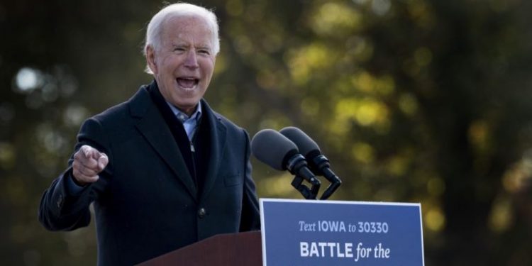 “Nuk e keni ju fajin, por Kina”! Trump: Vaksina do ju shpëtojë brenda pak javësh. Biden: Presidenti ka hequr…