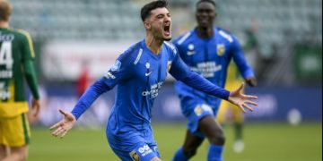 “Broja ka vlerën e arit”/ Sulmuesi kuqezi pushton Holandën, mediat holandeze e ngrenë në qiell