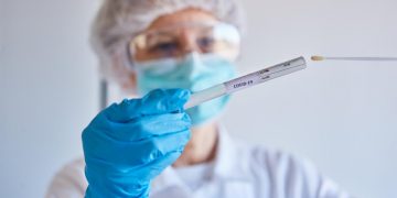 Ulet numri i të infektuarve në vend, Ministria tregon sa persona kanë dalë pozitiv me Covid-19 në 24 orët e fundit (BILANCI)