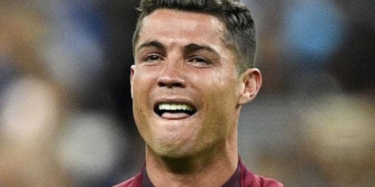 Ronaldo thyen zemrën e tifozëve, njofton largimin nga ekipi