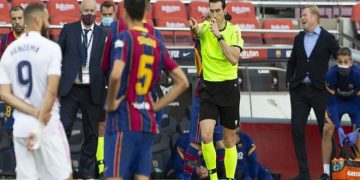 SKANDALI në “El Clasico”, komunikimi i gjyqtarëve hedh poshtë vendimin e VAR: S’ishte penallti!