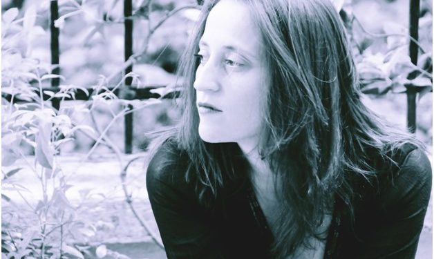 Për Elonën, që shan nga robt Edi Ramën