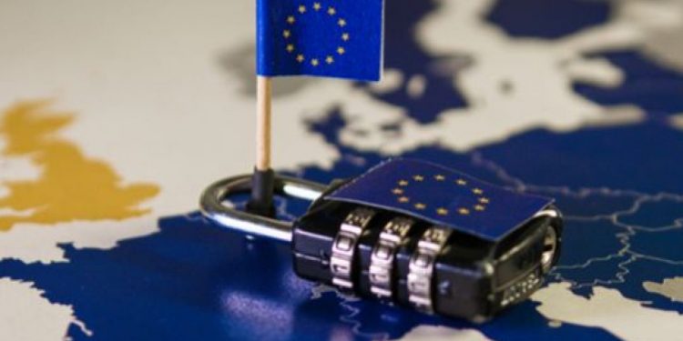 Rikthimi i vizave për Shqipërinë, vjen reagimi zyrtar nga Bashkimi Europian