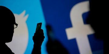 Facebook dhe Twitter shkatërrojnë rrjetin global të dezinformimit