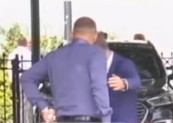 Debati me Gjiknurin, reagon ashpër Valteri: Vodhi 100 milion euro, Rama ta lidh këtë qen bir qeni
