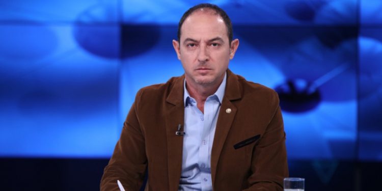 Shkëlzen Berisha aktivizon një “teolog” kundër Edi Ramës dhe një dokument i DASH për v.rasjen e Sali Tivarit