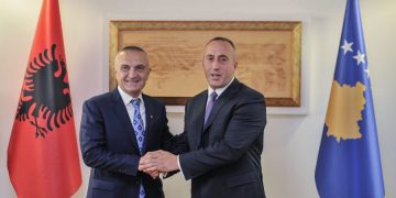 Skandali i dhënies së nënshtetësisë: Meta shtetësi VIP gruas nga Kosova me motivacionin se kujdeset për familjen dhe se është militante partie! Del në skenë dhe Ramush Haradinaj