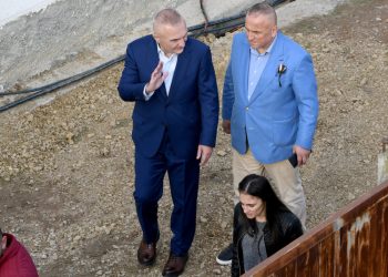 Pse e nisi Policia italiane hetimin për lajmin e rremë, ku implikohet “njeriu i presidentit”?!