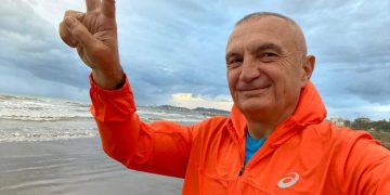 Ilir Meta kërcënon gazetarin: Asgjë nuk të shpëton nga ndëshkimi dhe hakmarrja, do përfundoni në burg o horra