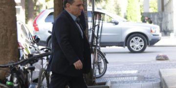 PD e përjashtoi, ky është ish- zv. kryeministri i Berishës që u votua nga PS në Komisionin e Posaçëm