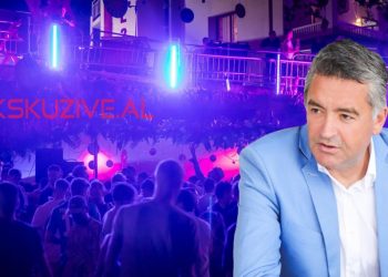VIDEO/ Blendi Klosi u jep mend botës për muzikën por vetë se ndal “përhapjen e virusit” në lokalin e tij në ish-Bllok