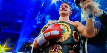Krasniqi fiton me nokaut në raundin e tretë ndaj Bosel dhe shpallet Kampion Bote